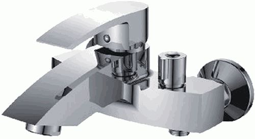 Смеситель Ledeme Н43 настенный, для ванны и душа, фиксированный излив, с душевой лейкой, хром L3243