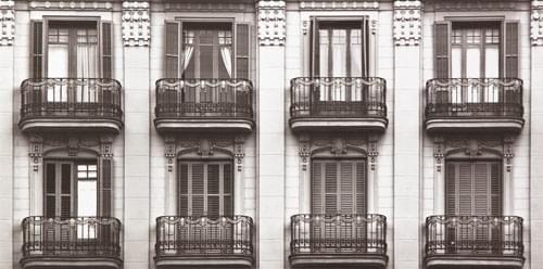 Barcelona Bellvitage 29,8X59,8 глянцевая