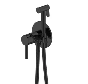 Смеситель встраиваемый RAVAK BM 050.20 с гигиеническим душем 204х135х75, черный X070072