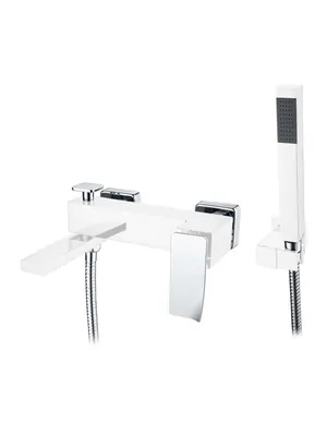 Смеситель Boheme 143-CRCR.2 для ванны/душа, настенный, однозахв, с ручным душем, хром