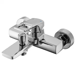 Смеситель для ванны/душа Swedbe 2030 однорычажный, настенный, короткий излив, цвет: хром