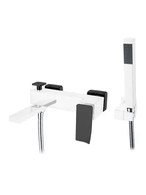 Смеситель Boheme 143-CRB.2 для ванны/душа, настенный, однозахв, с ручным душем, хром+черный