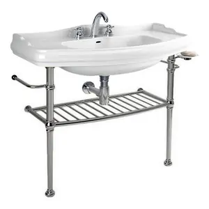 Металлическая структура Kerasan 730090 с полкой-решеткой,полотенцедержателями и мыльницей,хром