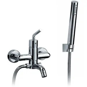 Смеситель для ванны/душа Paini настенный,однозахватный,с душевым гарнитуром,хром 81CR100NEWKM